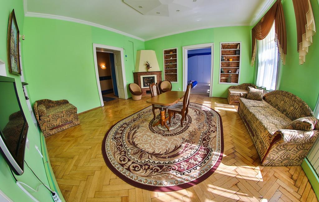 Apartments On Valova 25 Lviv Kültér fotó